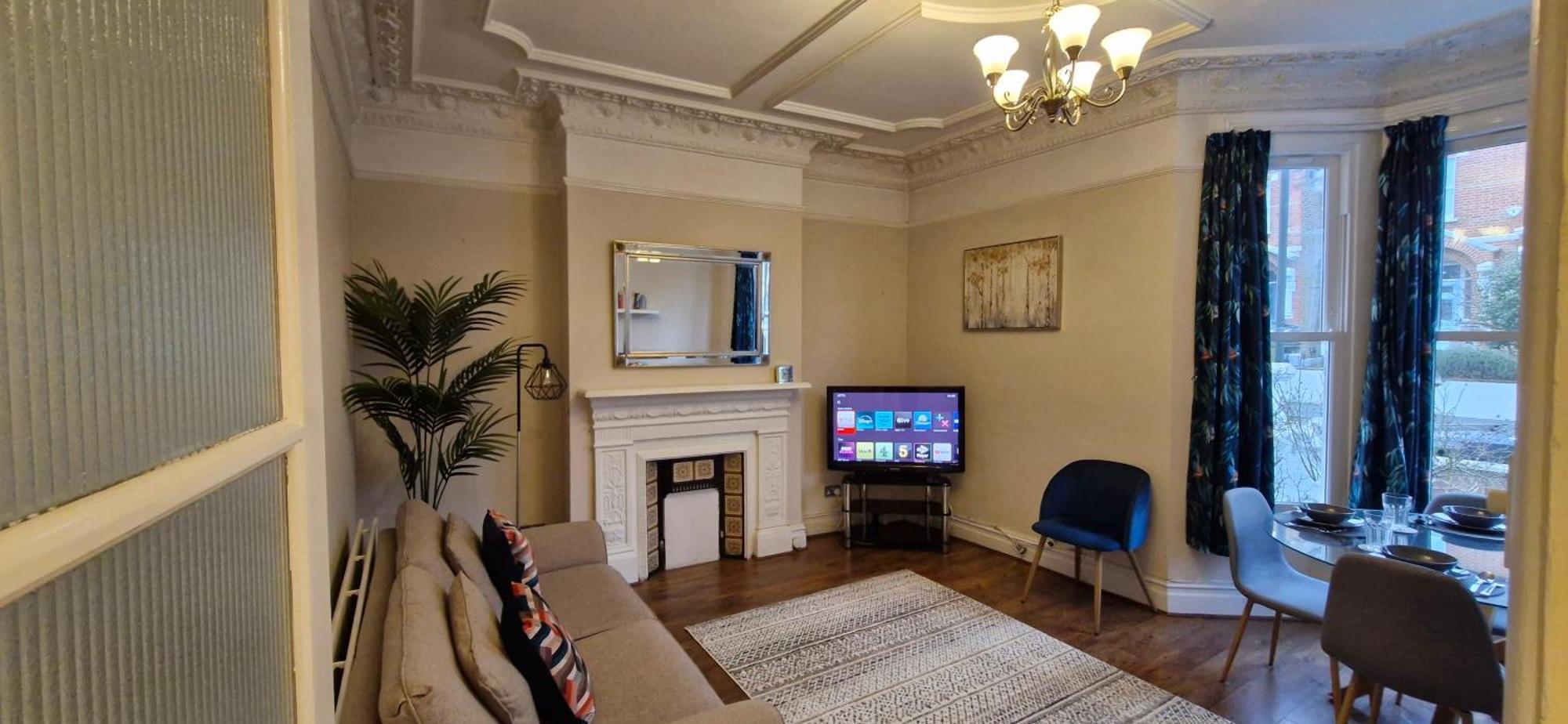 Charming Flat In Wimbledon Apartment London Ngoại thất bức ảnh